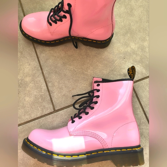 Dr. Martens Glossy Pink Combat Boots Women's Size 9 - Picture 5 of 10